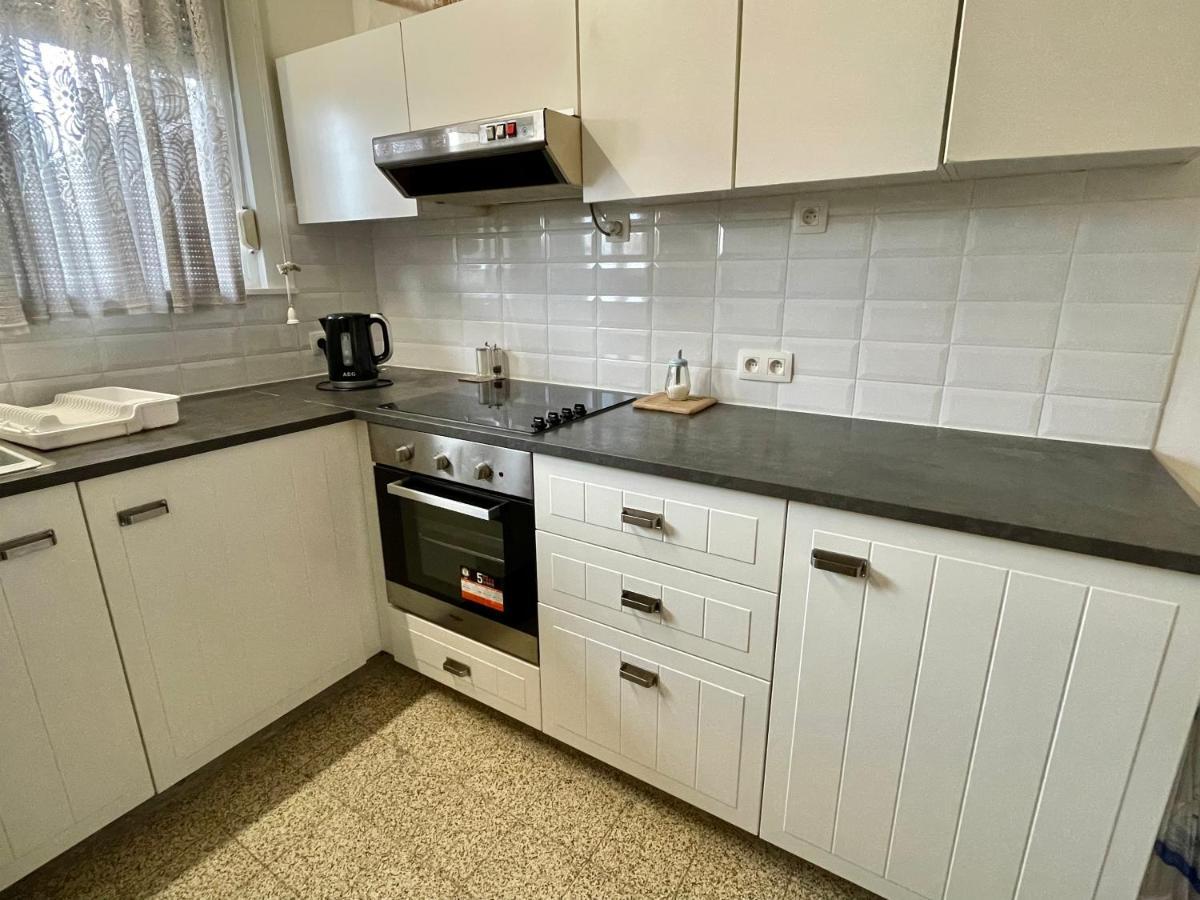 Superbe Appartement Duplex Avec Jacuzzi Brüksel Dış mekan fotoğraf