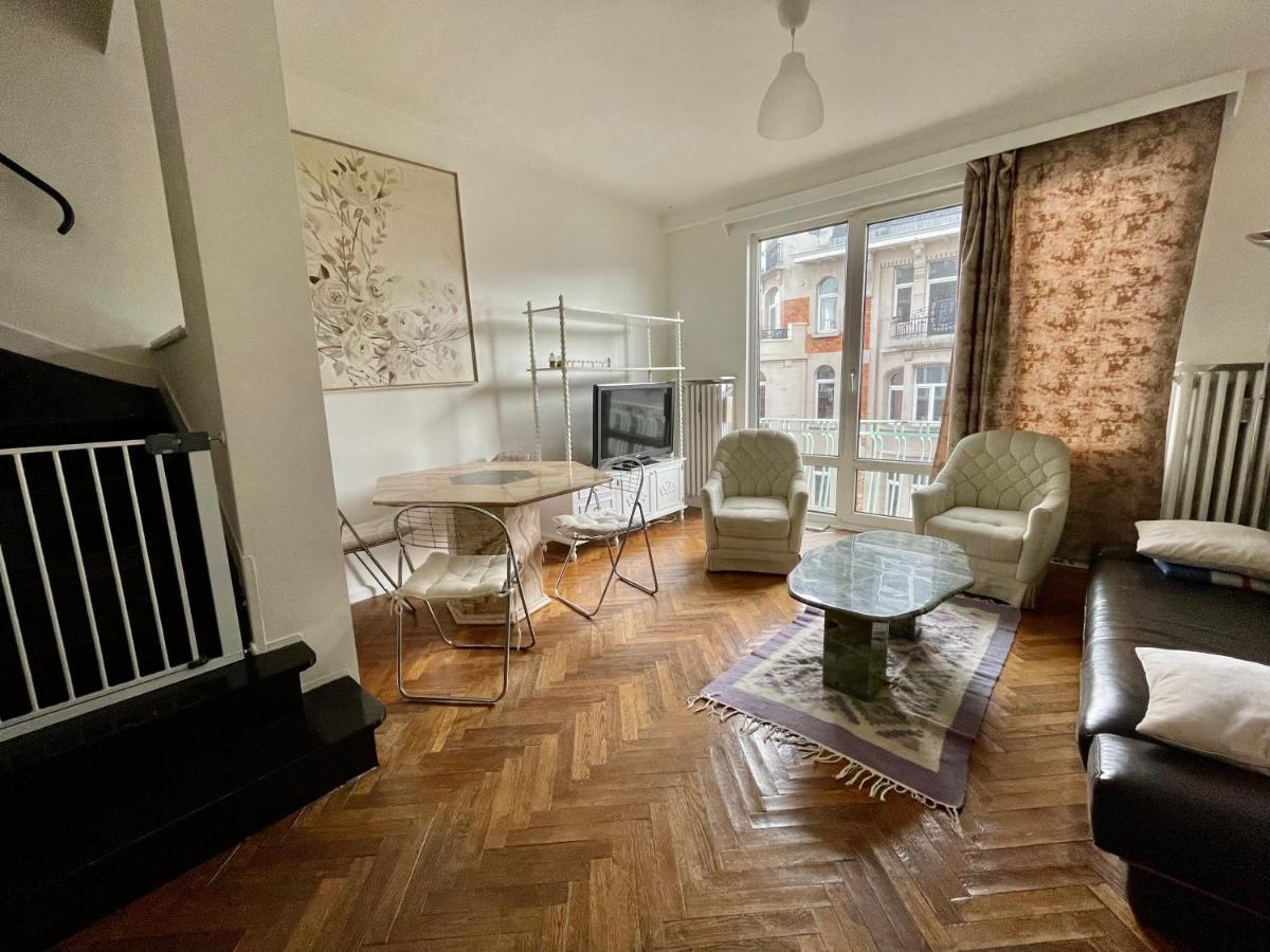 Superbe Appartement Duplex Avec Jacuzzi Brüksel Dış mekan fotoğraf