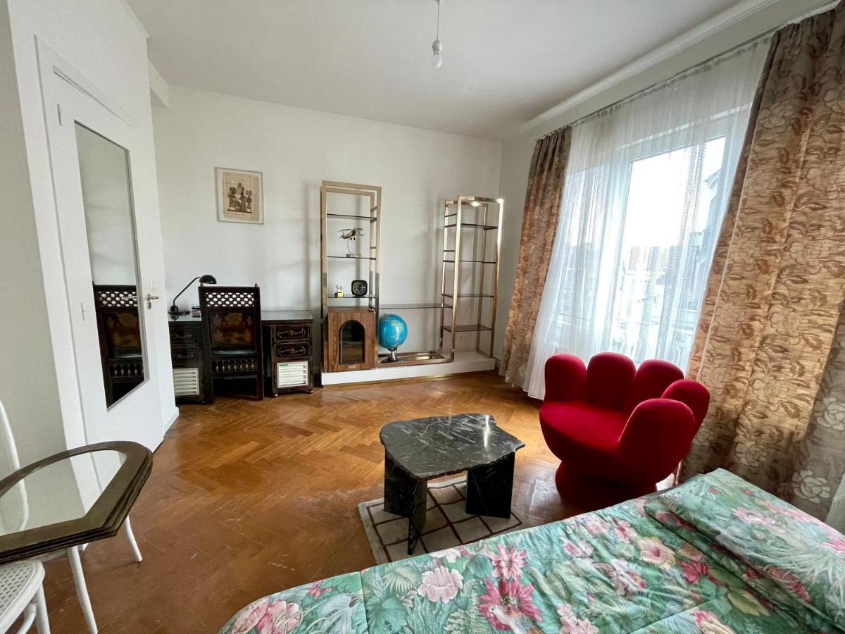 Superbe Appartement Duplex Avec Jacuzzi Brüksel Dış mekan fotoğraf