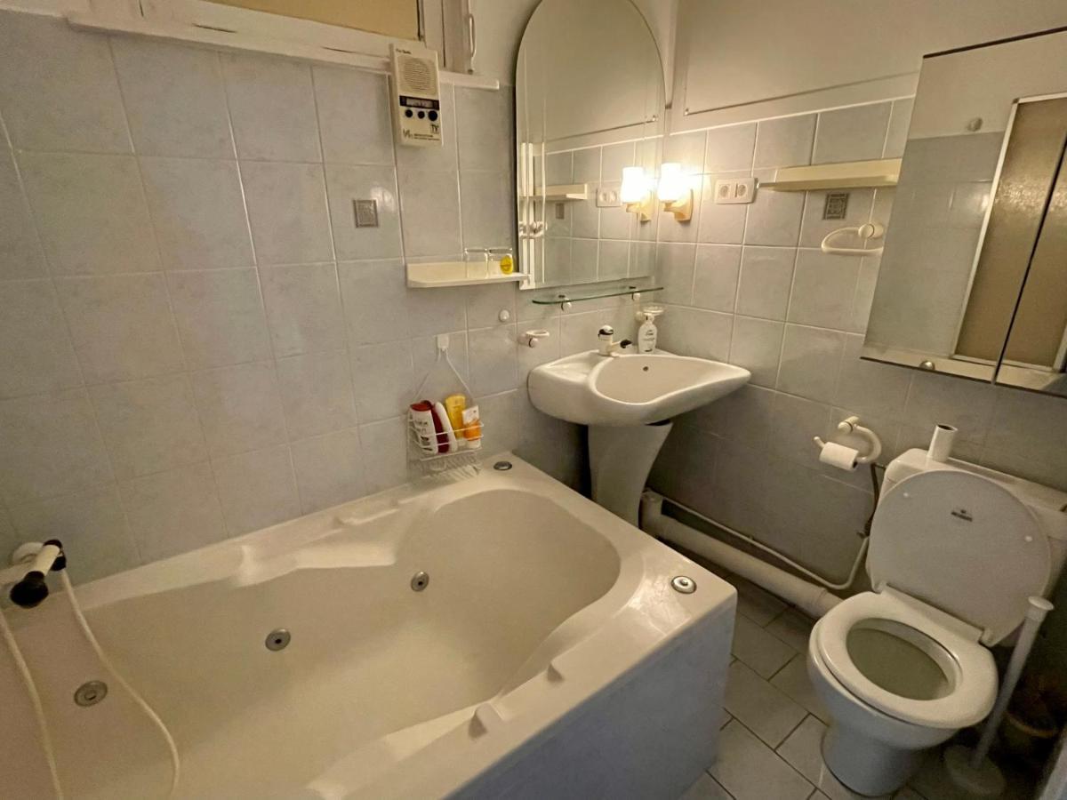 Superbe Appartement Duplex Avec Jacuzzi Brüksel Dış mekan fotoğraf